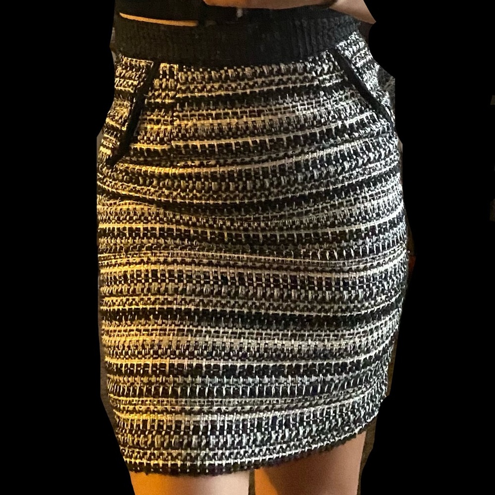 High-waisted skirt